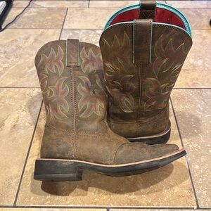 EUC Ariat Women’s square toe boot